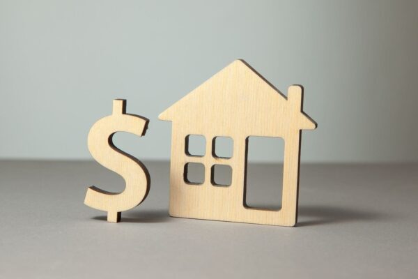 The Upsides Of Accepting A Cash Offer On Your Home